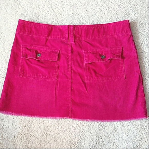 Wet Seal Dresses & Skirts - WET SEAL FUSCHIA MINI SKIRT